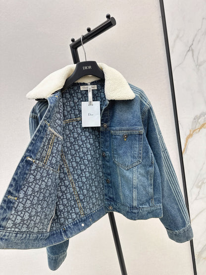 Di 25 Plush collar lined denim jacket