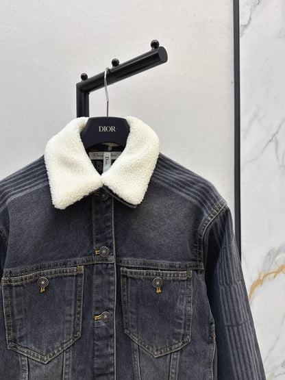 Di 25 Plush collar lined denim jacket