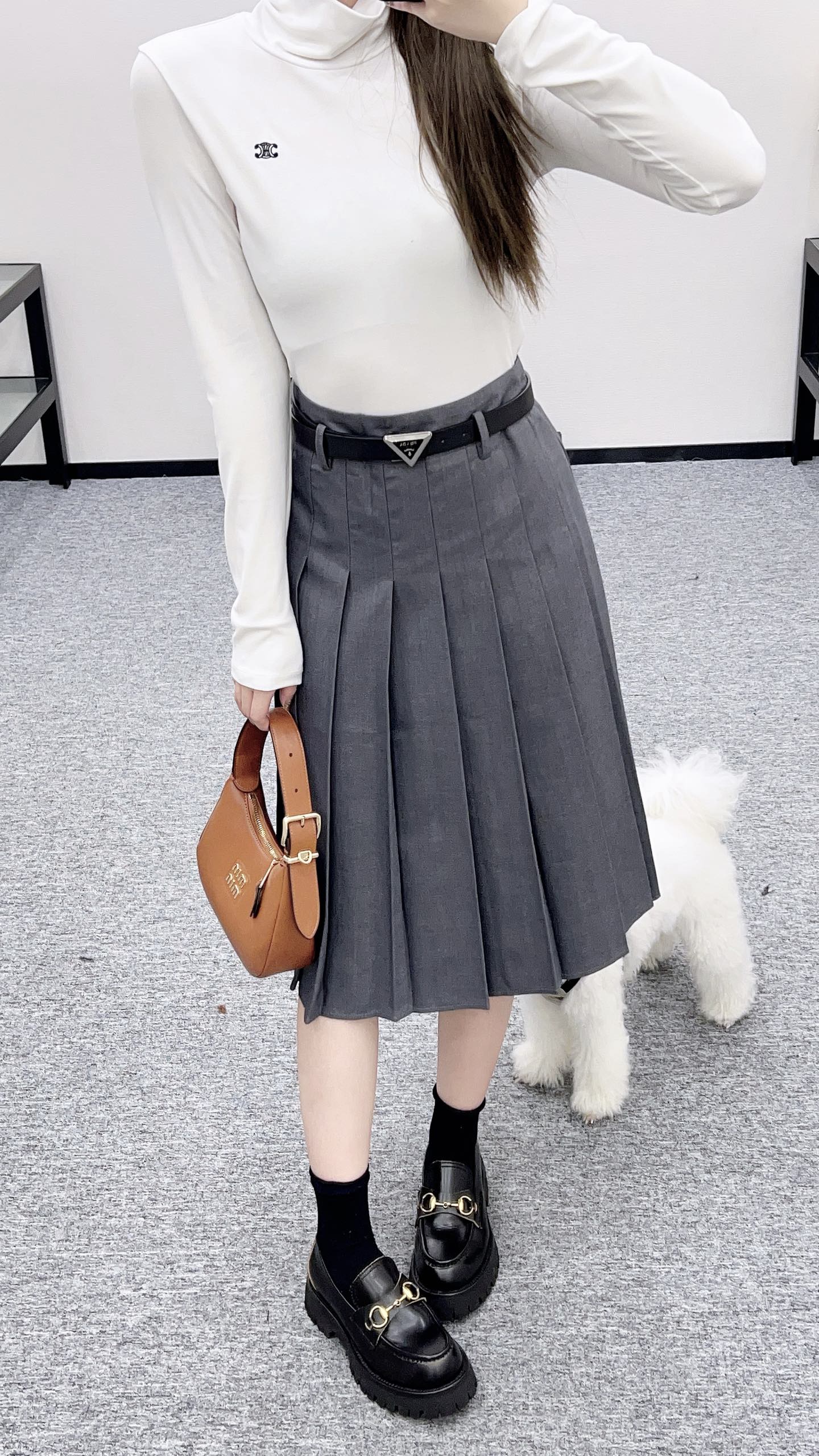 Pr 25 Belted midi pleated skirt