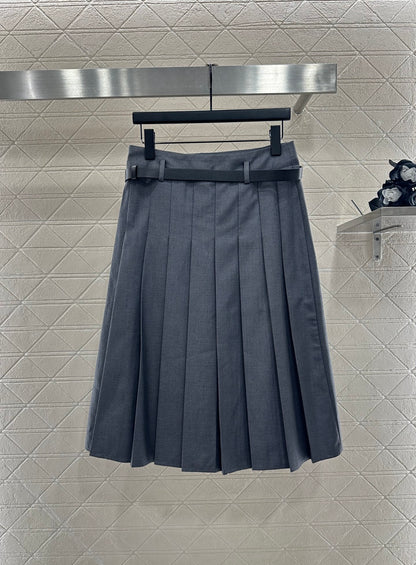 Pr 25 Belted midi pleated skirt