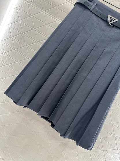 Pr 25 Belted midi pleated skirt
