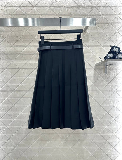 Pr 25 Belted midi pleated skirt