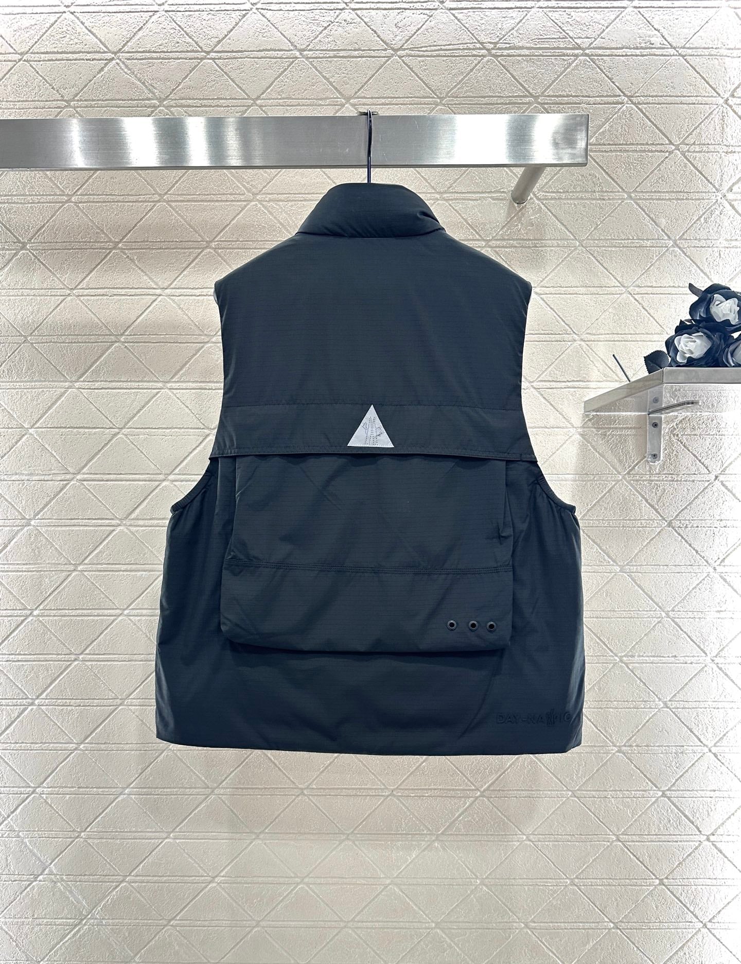 Mon 25 Stand collar multi-pocket work vest