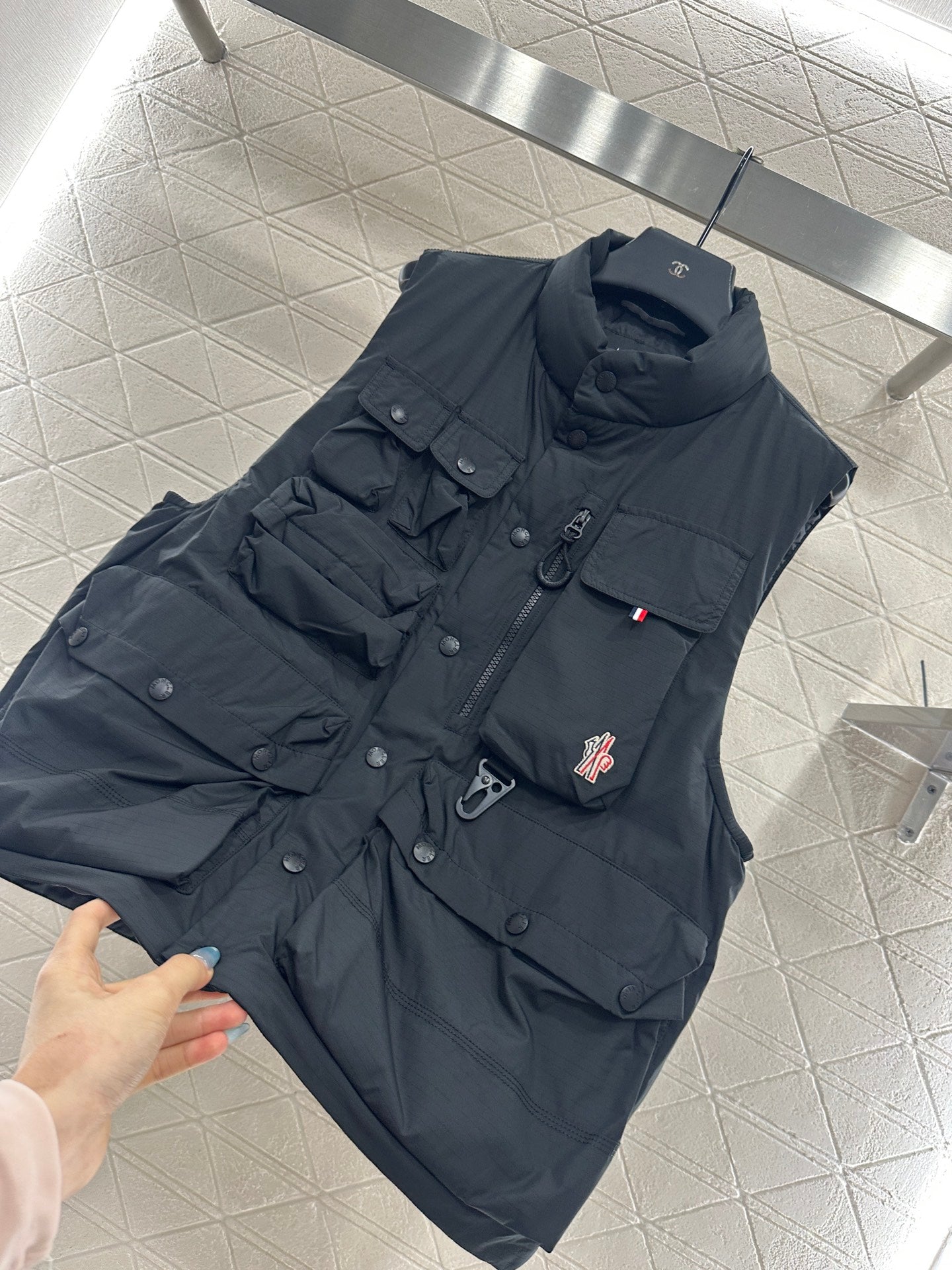 Mon 25 Stand collar multi-pocket work vest
