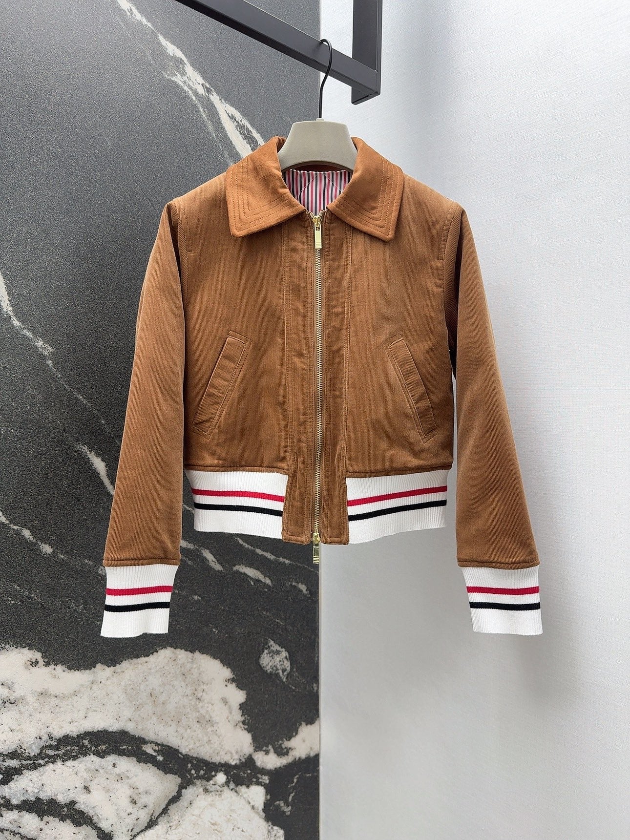 Th 25 Corduroy padded jacket
