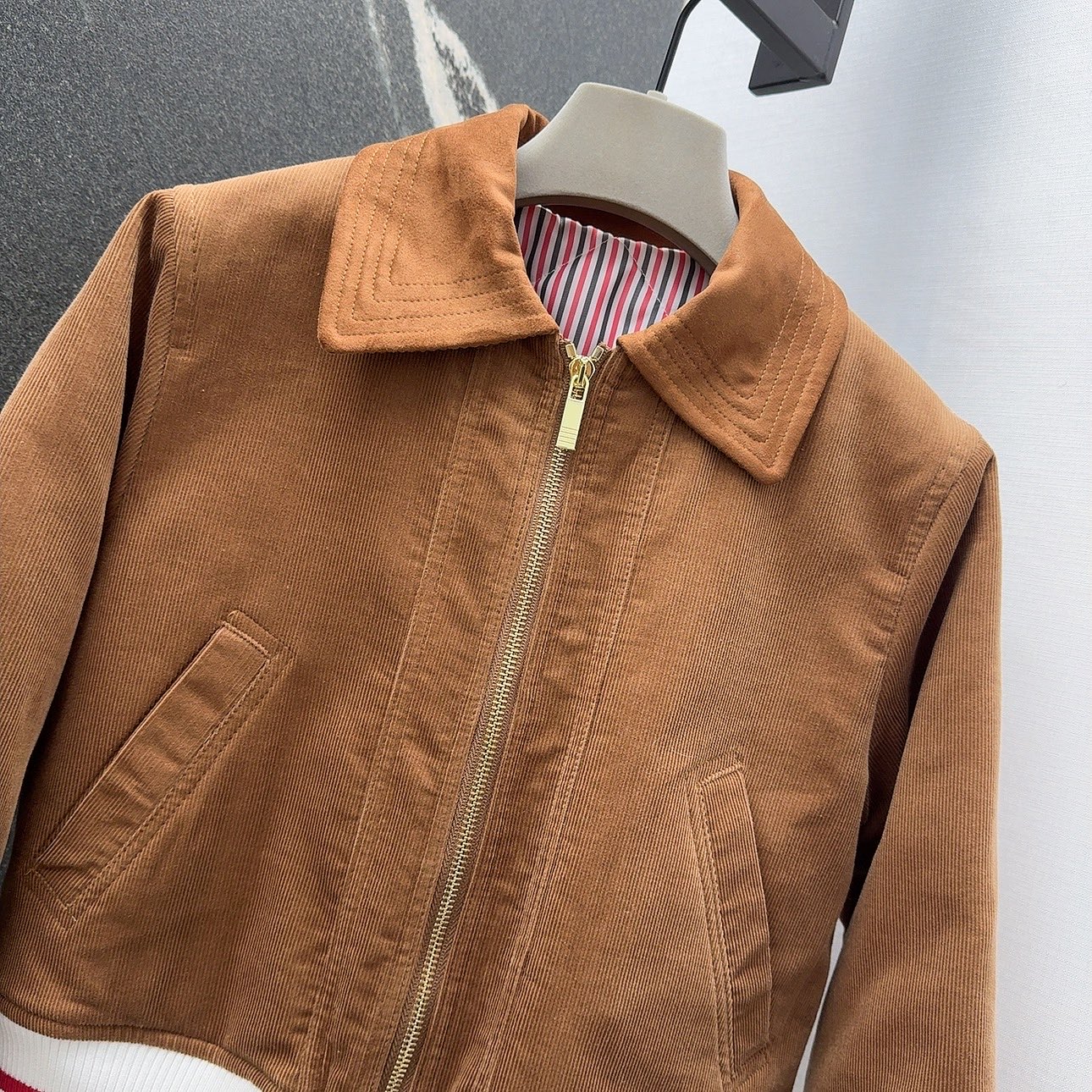 Th 25 Corduroy padded jacket