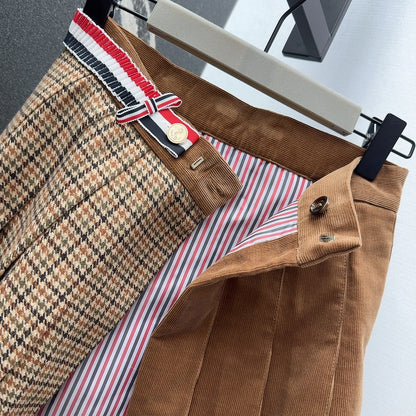 Th 25 Plaid pleated skirt