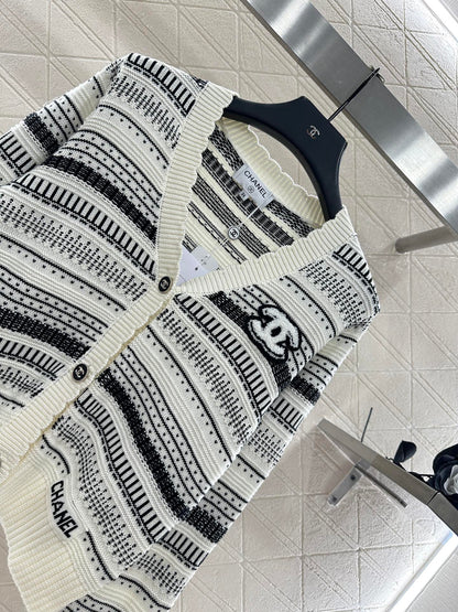 C 25 striped knitted wool cardigan