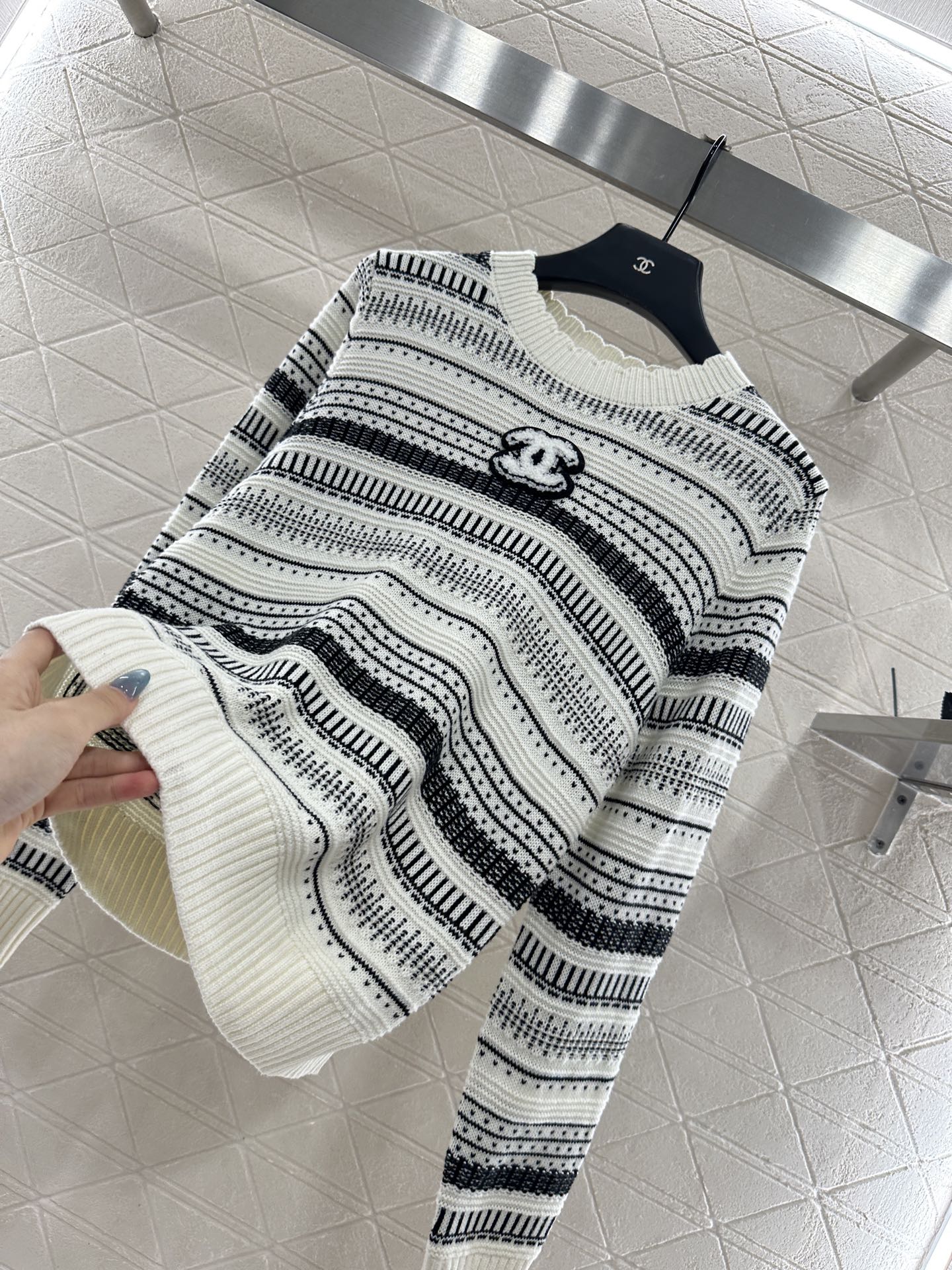 C 25 striped knitted wool sweater