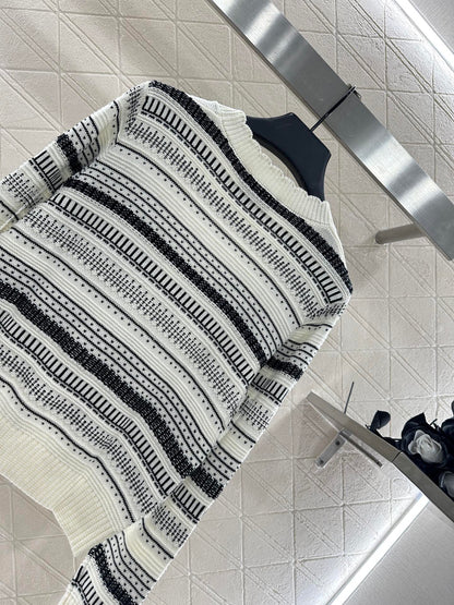 C 25 striped knitted wool sweater