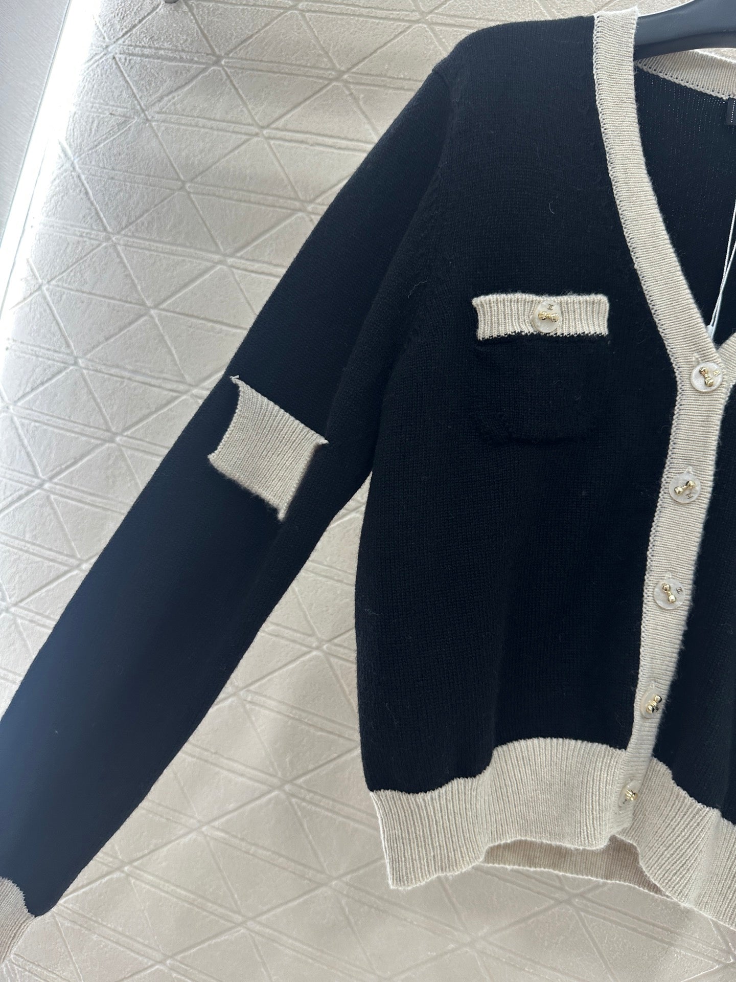 C 25 Pocket Knit Cashmere Cardigan