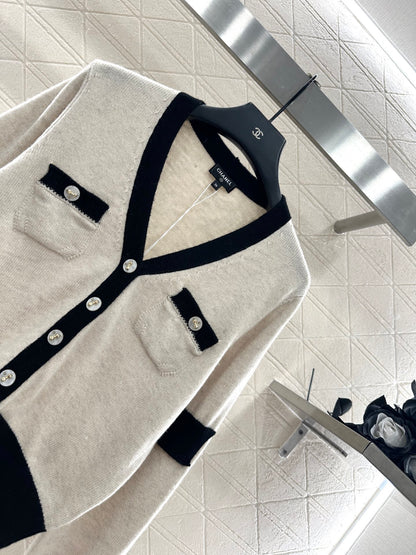 C 25 Pocket Knit Cashmere Cardigan