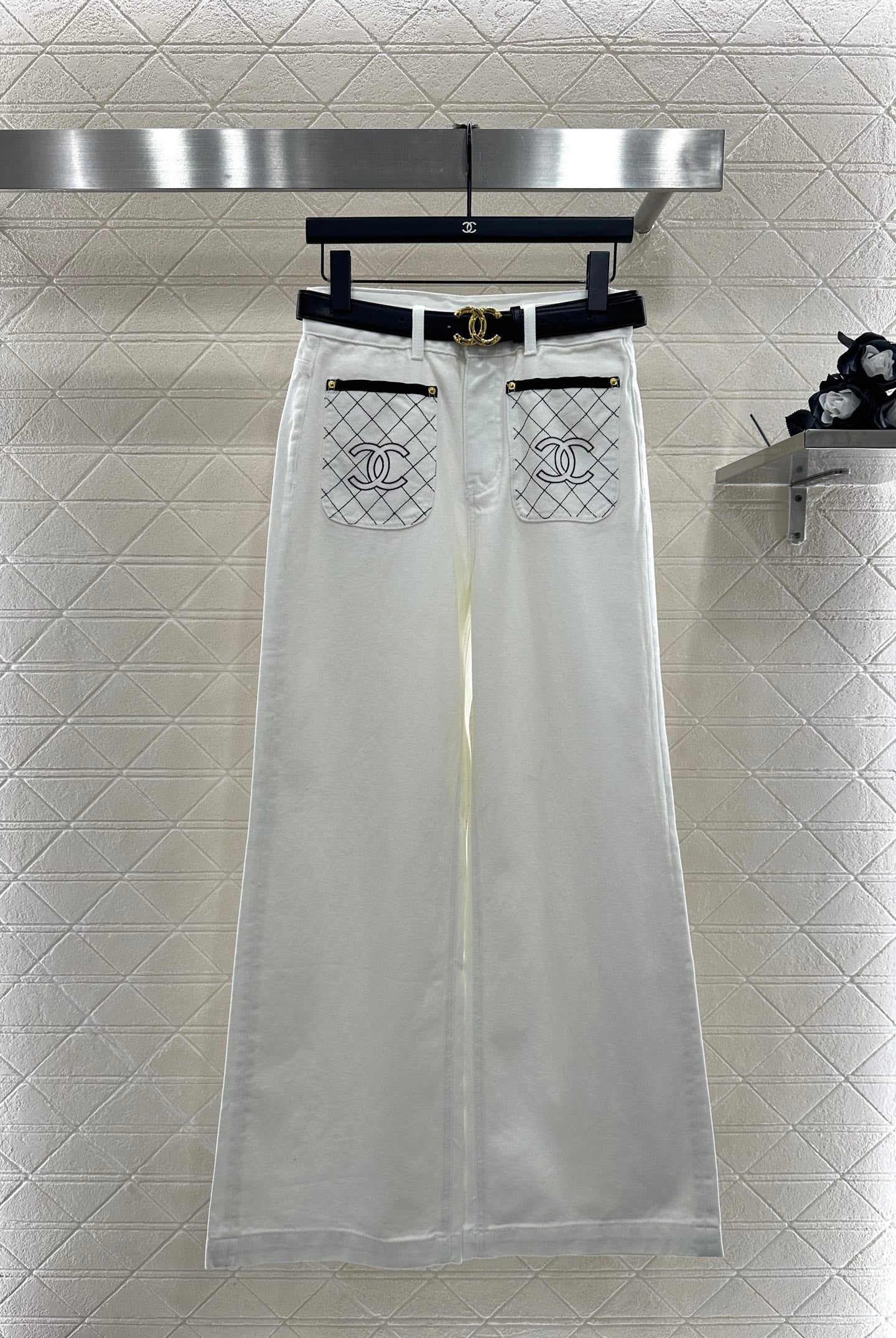 C 25 Belted wide-leg jeans