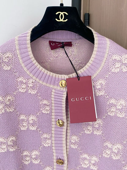 Gu 25 New knitted round neck wool cardigan