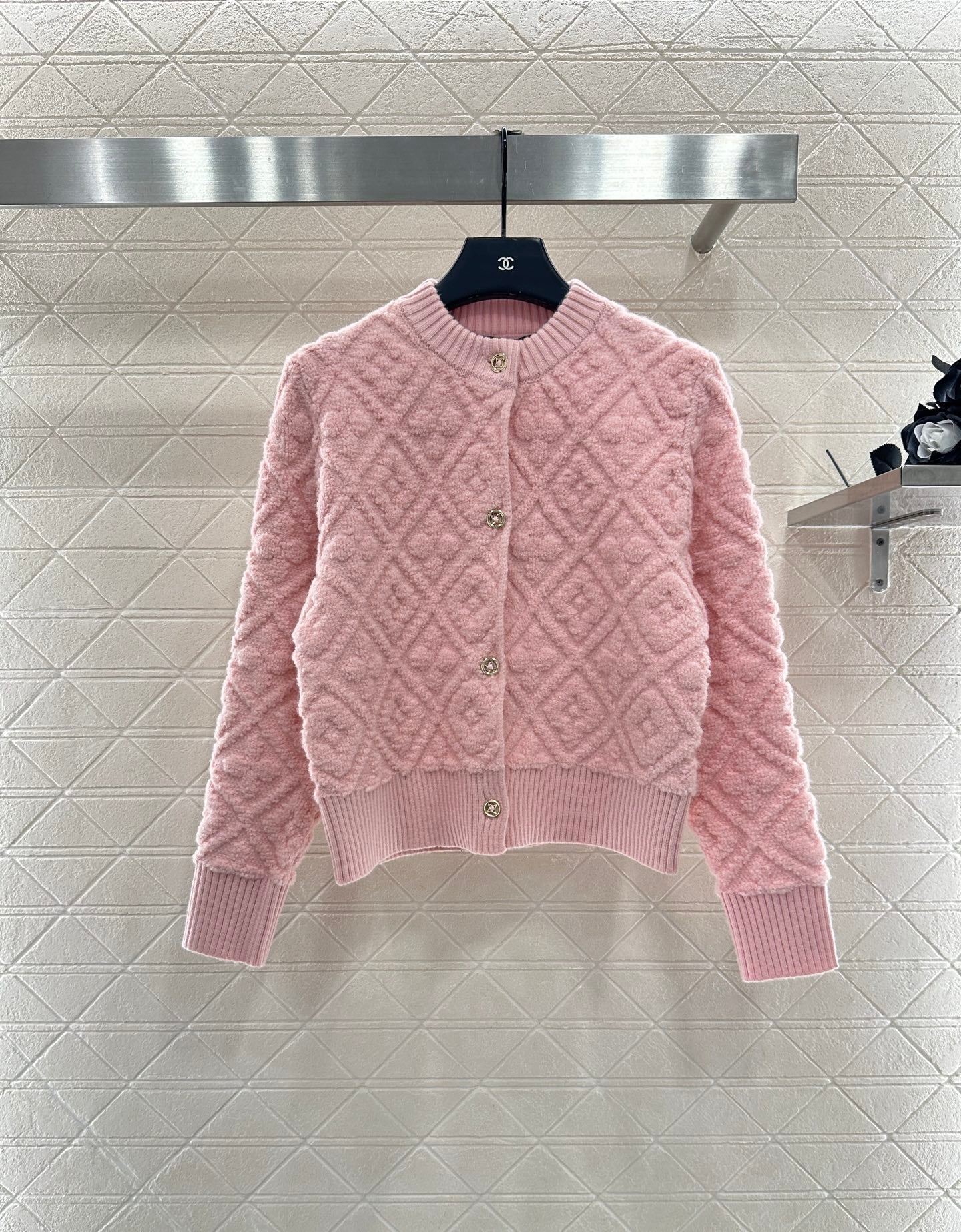 L 25 jacquard logo wool and cashmere cardigan