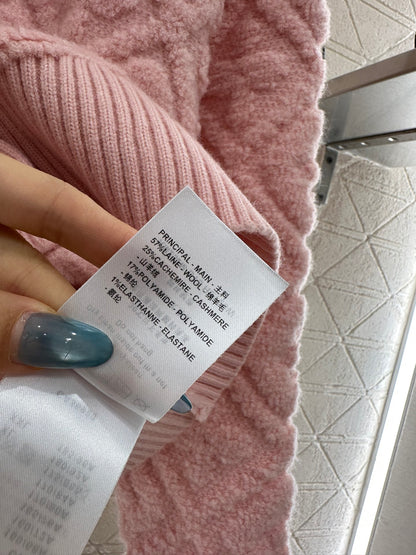 L 25 jacquard logo wool and cashmere cardigan