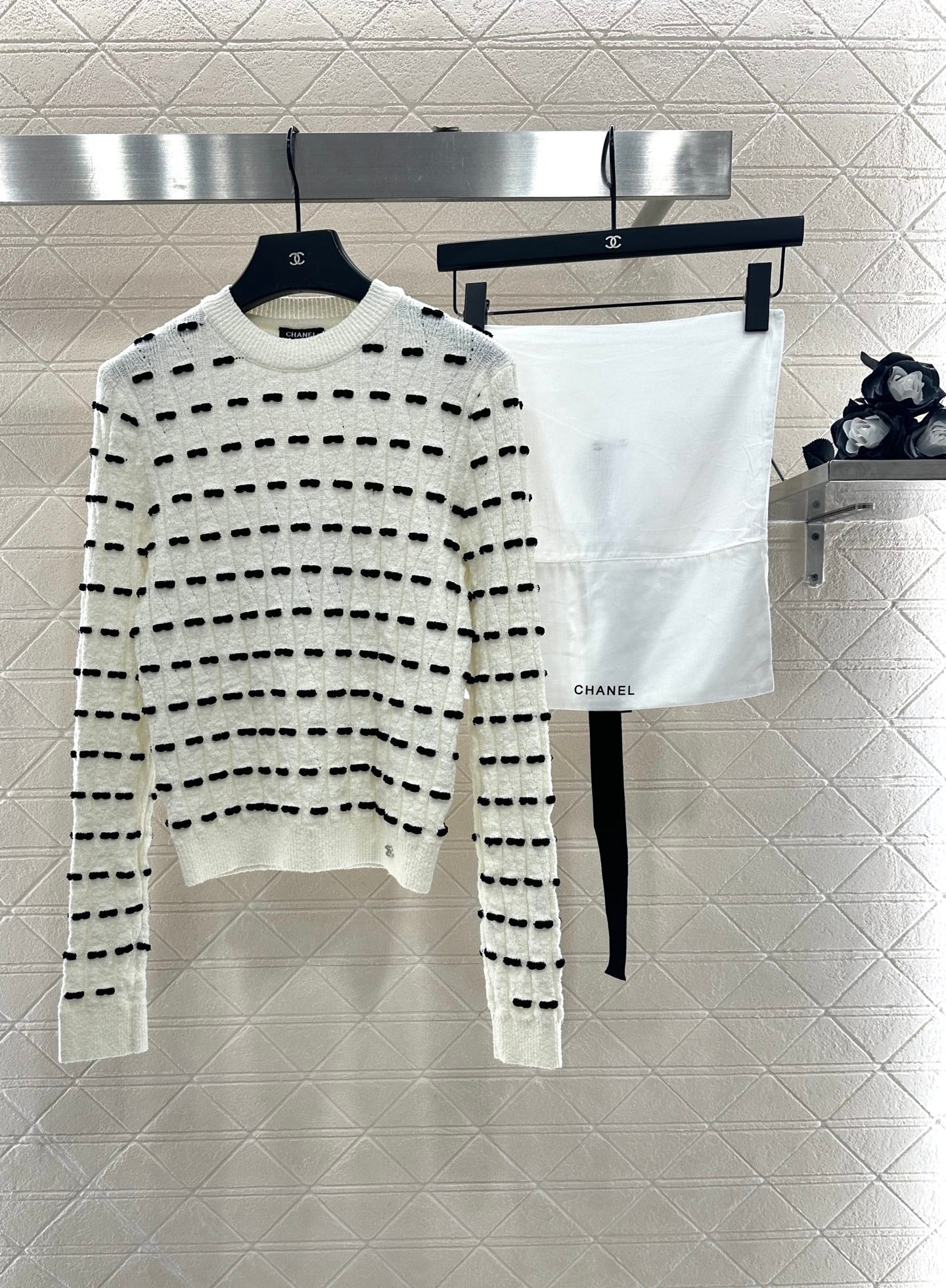 C 25 Bow Knitted Wool sweater