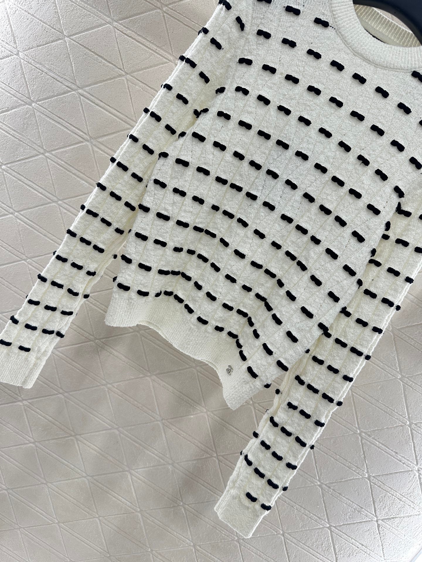 C 25 Bow Knitted Wool sweater