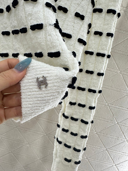 C 25 Bow Knitted Wool sweater