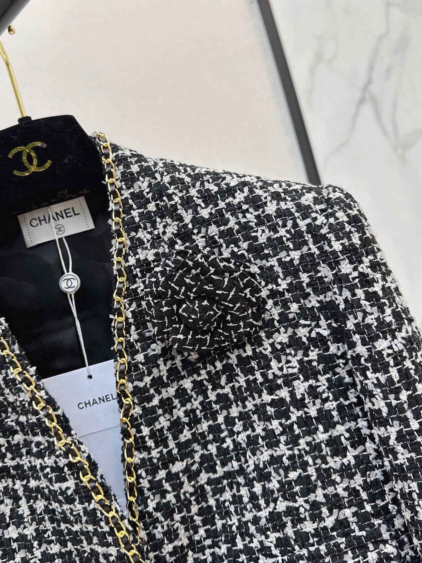 C 25 New Black and White Tweed Jacket