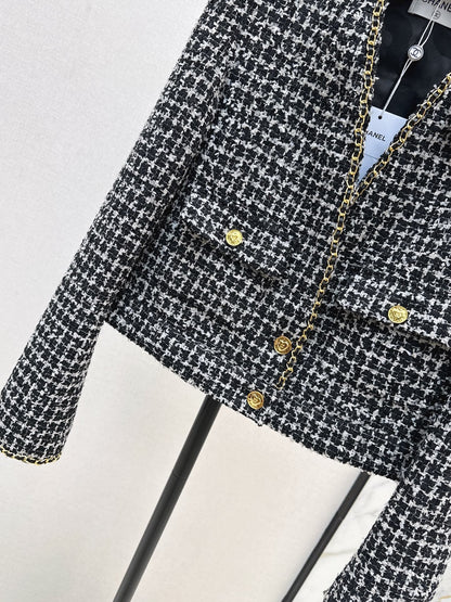 C 25 New Black and White Tweed Jacket